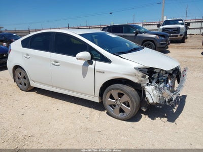 TOYOTA PRIUS 2015