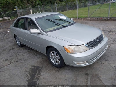 TOYOTA AVALON 2001