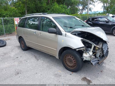 TOYOTA SIENNA 2005