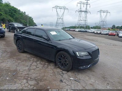 CHRYSLER 300 2016
