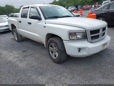 RAM DAKOTA 2011