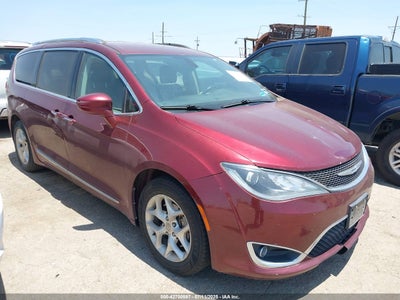 CHRYSLER PACIFICA 2018