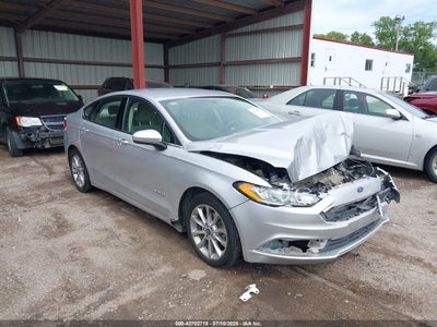 FORD FUSION HYBRID 2017