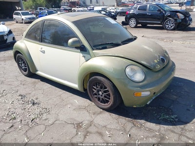 VOLKSWAGEN NEW BEETLE 2000