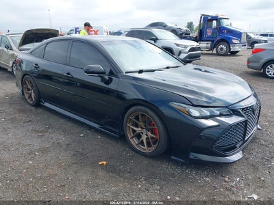TOYOTA AVALON 2020