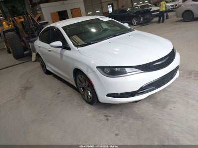 CHRYSLER 200 2016