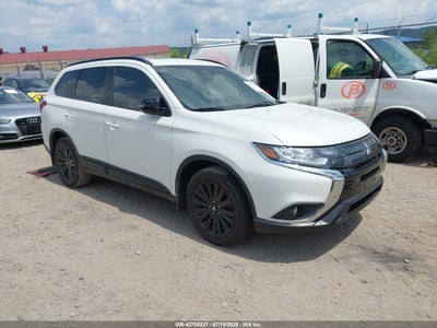 MITSUBISHI OUTLANDER 2020