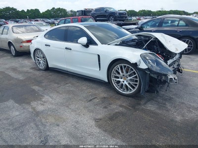 PORSCHE PANAMERA 2017