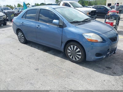 TOYOTA YARIS 2010