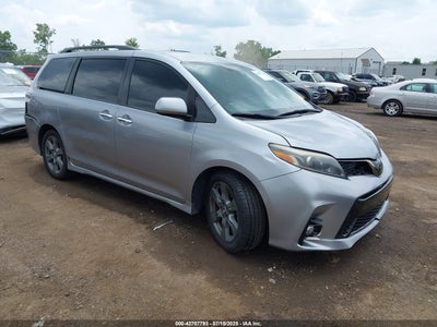 TOYOTA SIENNA 2018