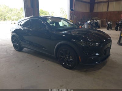FORD MUSTANG MACH-E 2024