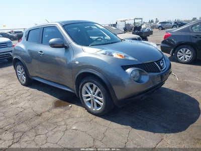 NISSAN JUKE 2011