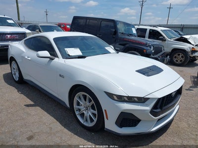 FORD MUSTANG 2024