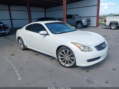 INFINITI G37 2010