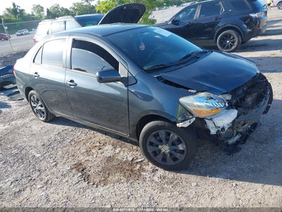 TOYOTA YARIS 2011