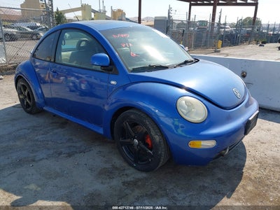 VOLKSWAGEN NEW BEETLE 2000