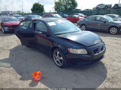VOLVO S40 2011