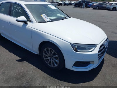 AUDI A4 2022