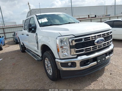 FORD F-250 2025