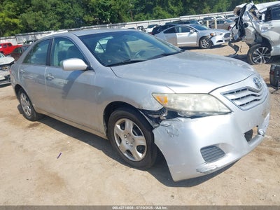 TOYOTA CAMRY 2011