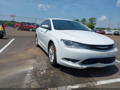 CHRYSLER 200 2016