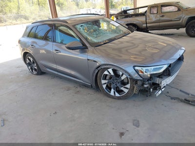 AUDI E-TRON 2021