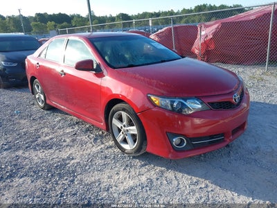 TOYOTA CAMRY 2012