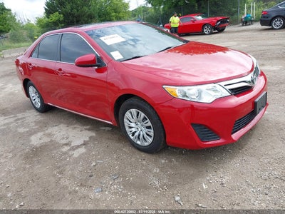 TOYOTA CAMRY 2014