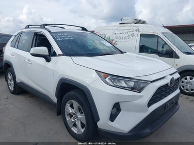 TOYOTA RAV4 2021