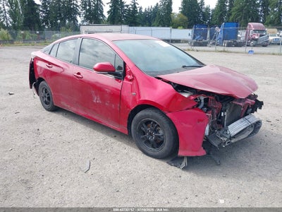 TOYOTA PRIUS 2018