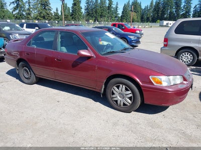 TOYOTA CAMRY 2001