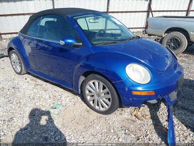 VOLKSWAGEN NEW BEETLE 2008
