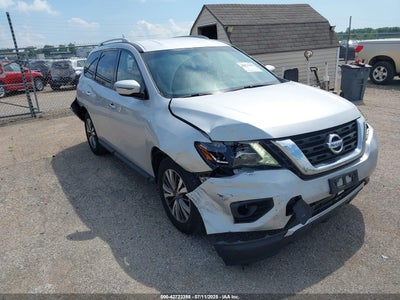 NISSAN PATHFINDER 2017