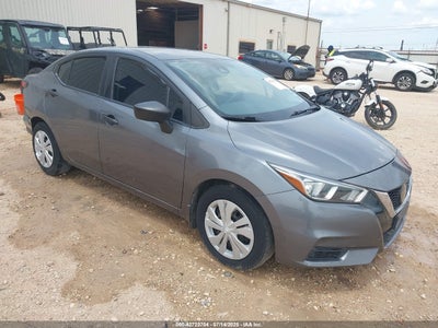 NISSAN VERSA 2020