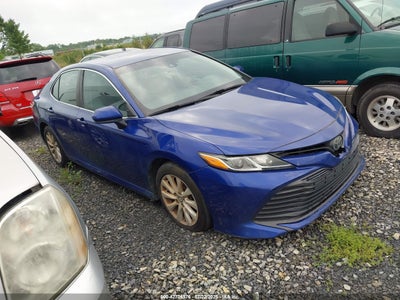 TOYOTA CAMRY 2018