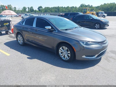 CHRYSLER 200 2015