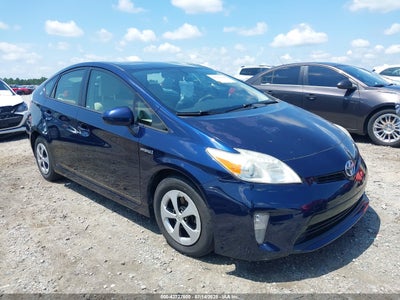 TOYOTA PRIUS 2015