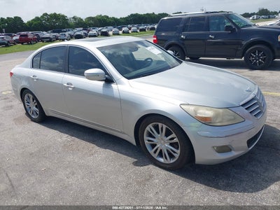 HYUNDAI GENESIS 2010