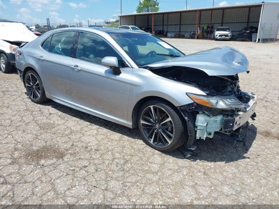 TOYOTA CAMRY 2019