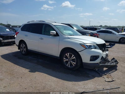 NISSAN PATHFINDER 2017