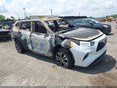 TOYOTA HIGHLANDER 2023
