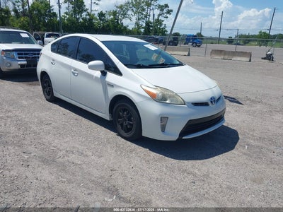 TOYOTA PRIUS 2013