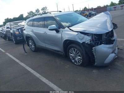 TOYOTA HIGHLANDER HYBRID 2025
