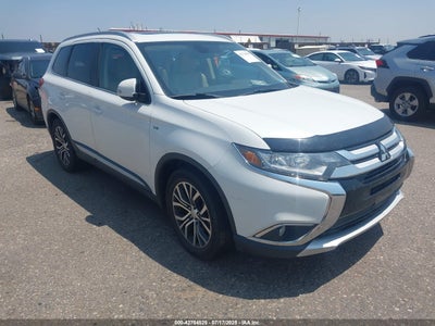 MITSUBISHI OUTLANDER 2016
