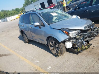 SUBARU FORESTER 2017