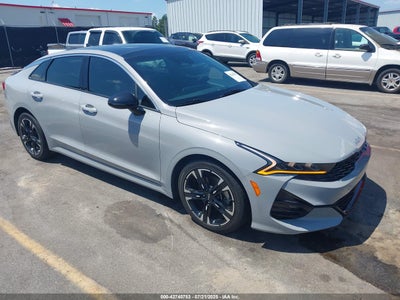 KIA K5 2023