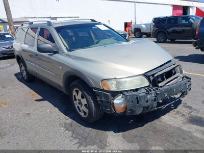 VOLVO XC70 2005