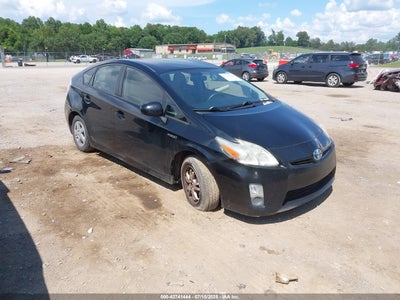 TOYOTA PRIUS 2011