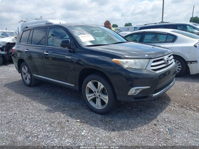 TOYOTA HIGHLANDER 2013