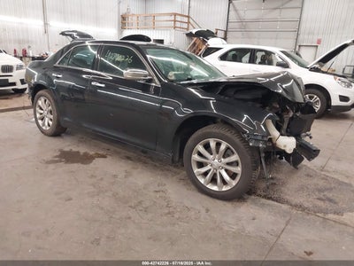 CHRYSLER 300 2018